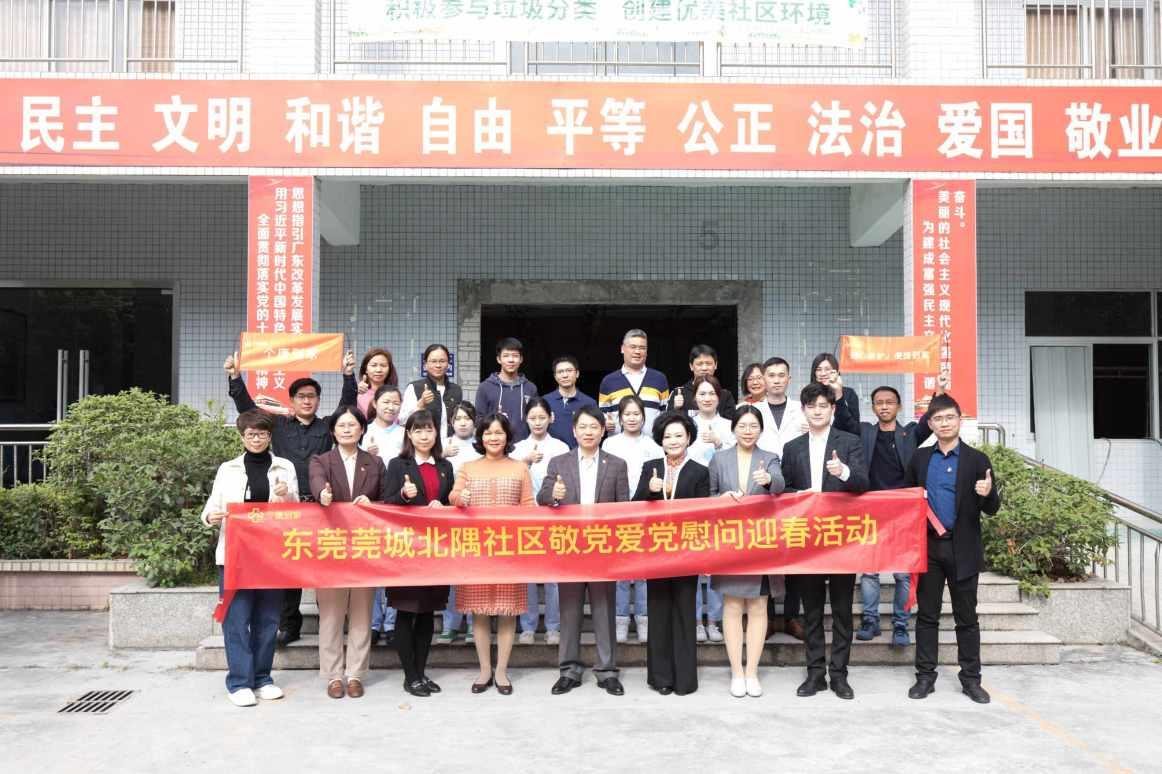 71岁刘晓庆再拍奶孙恋！曾因逃税被捕入狱422天，婚内出轨姜文名声扫地！