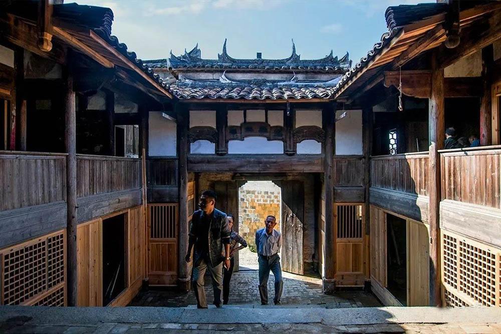 《爸爸去哪儿》播完8年，为何黄多多的争议依旧比较大？